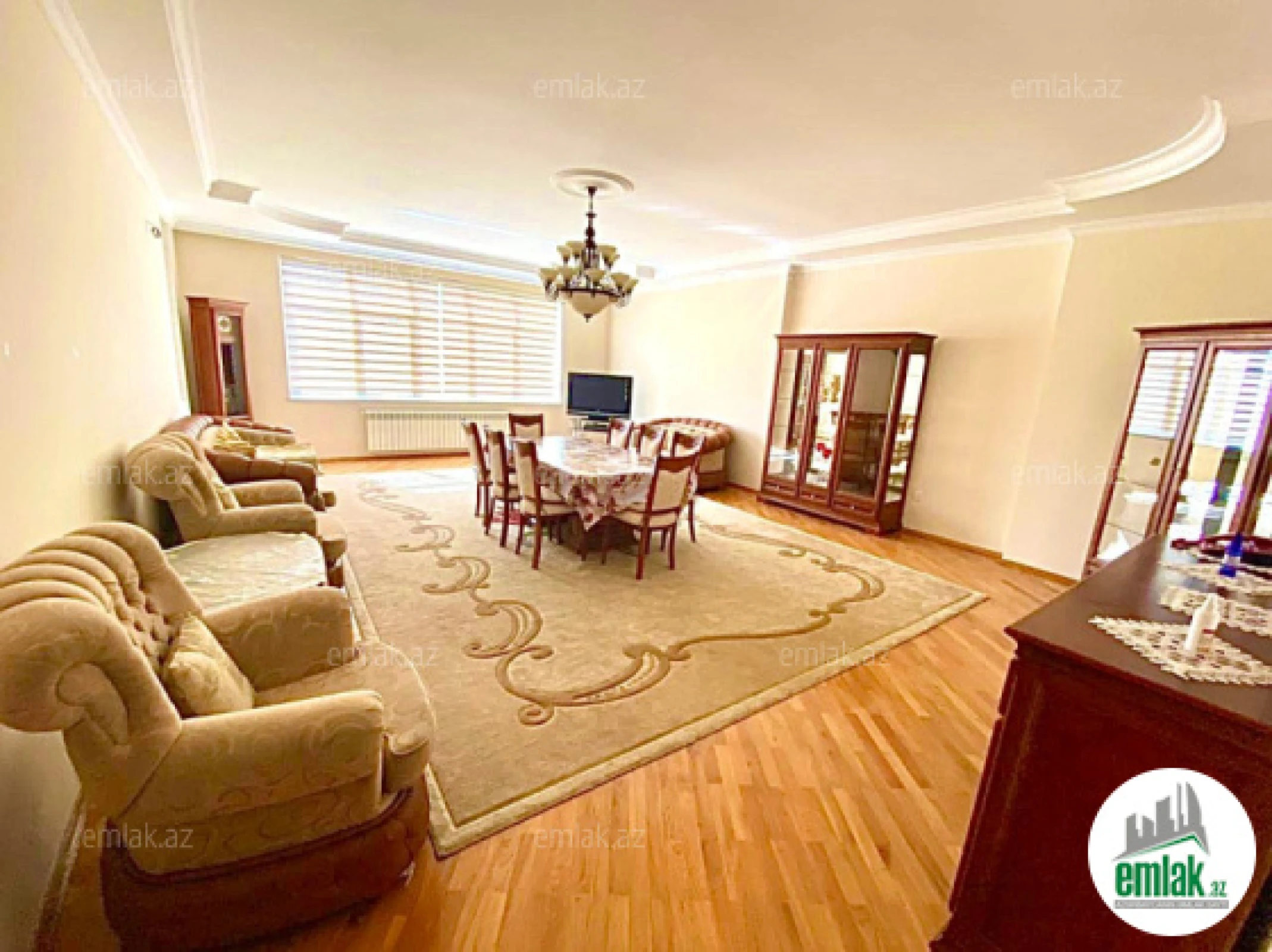 Satılır 3 otaqlı yeni tikili 200 m²