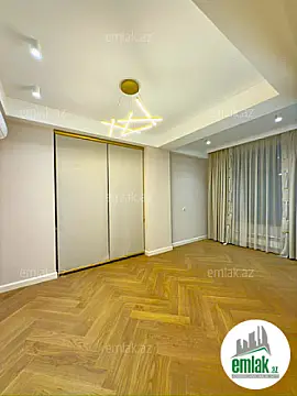 Satılır 3 otaqlı yeni tikili 136 m²