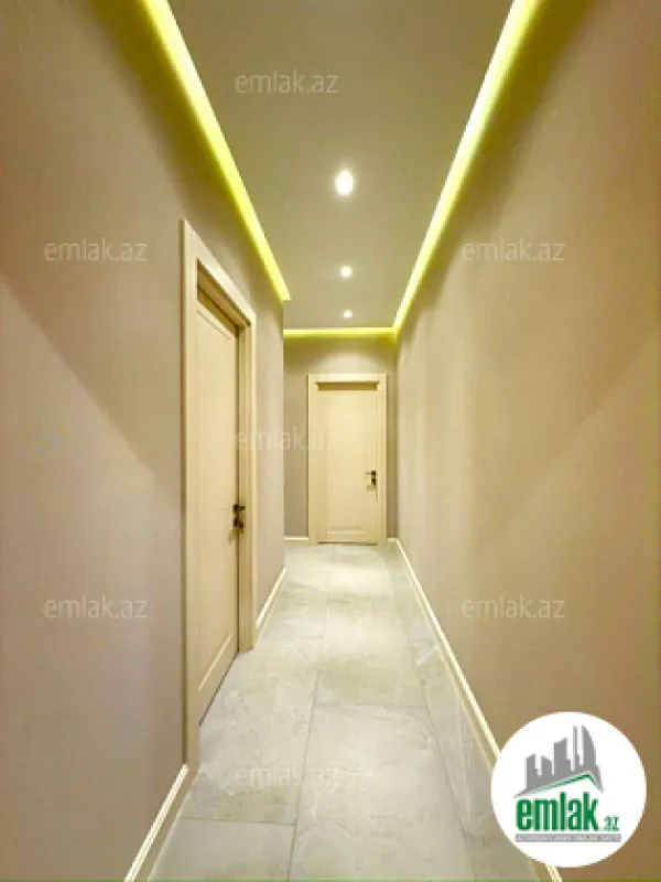 Satılır 3 otaqlı yeni tikili 136 m²