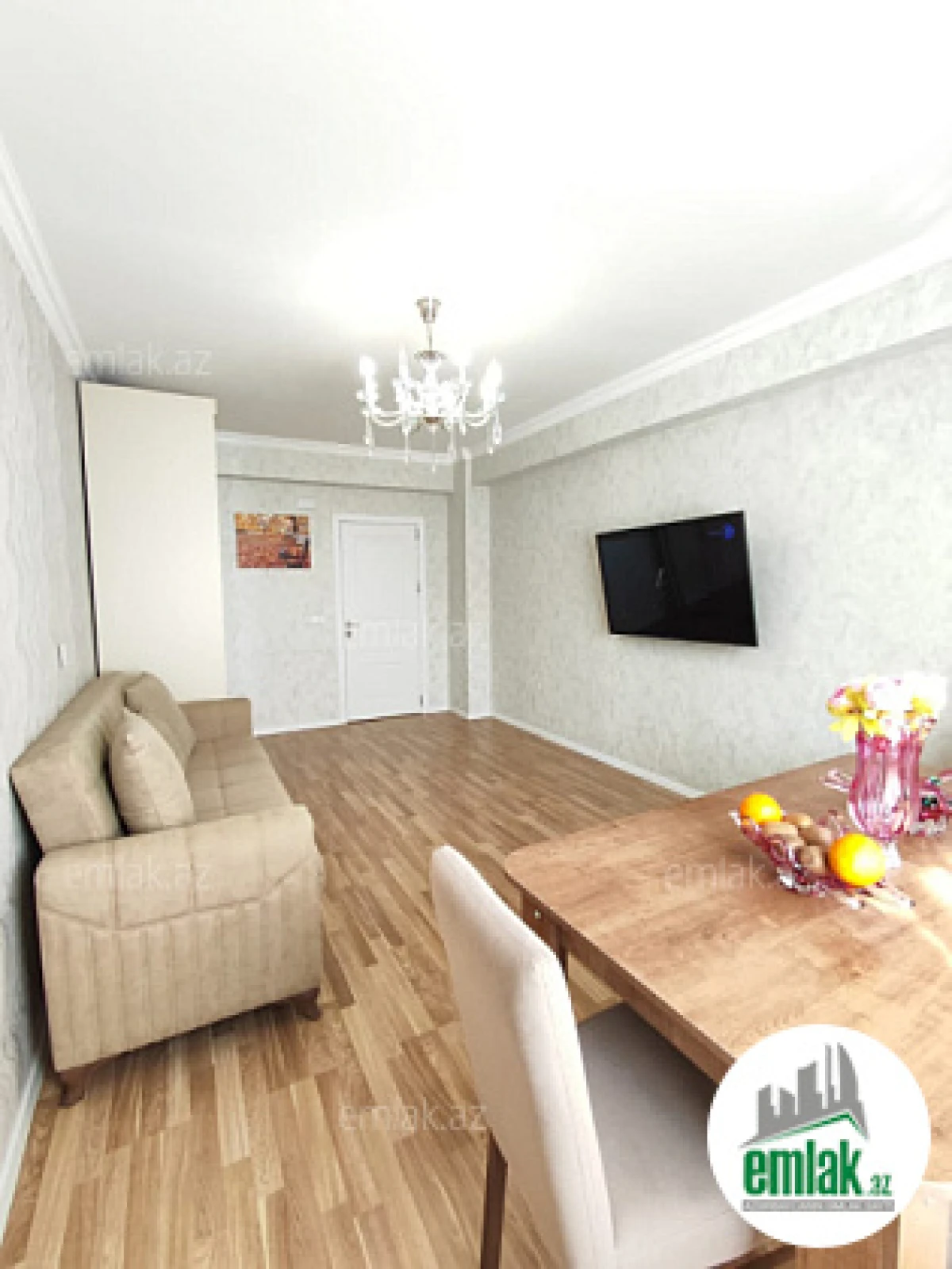 Satılır 2 otaqlı yeni tikili 61 m²
