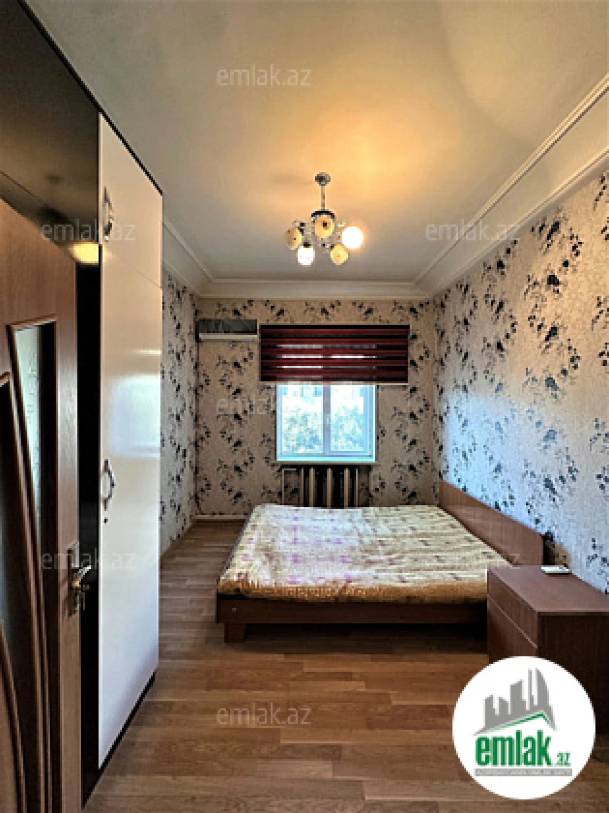 Satılır 2 otaqlı köhnə tikili 50 m²