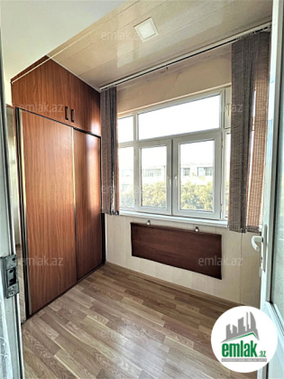 Satılır 2 otaqlı köhnə tikili 50 m²