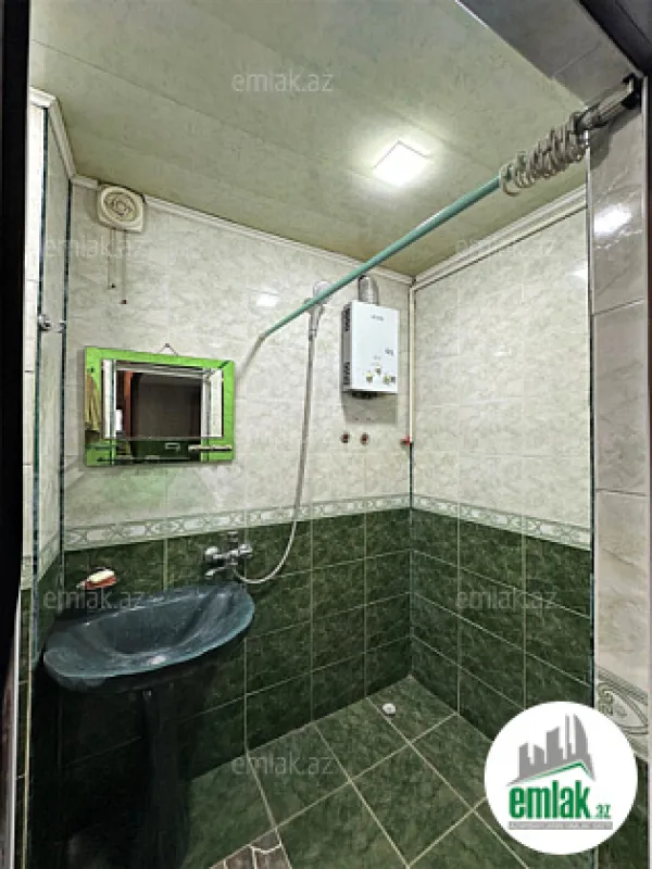 Satılır 2 otaqlı köhnə tikili 50 m²