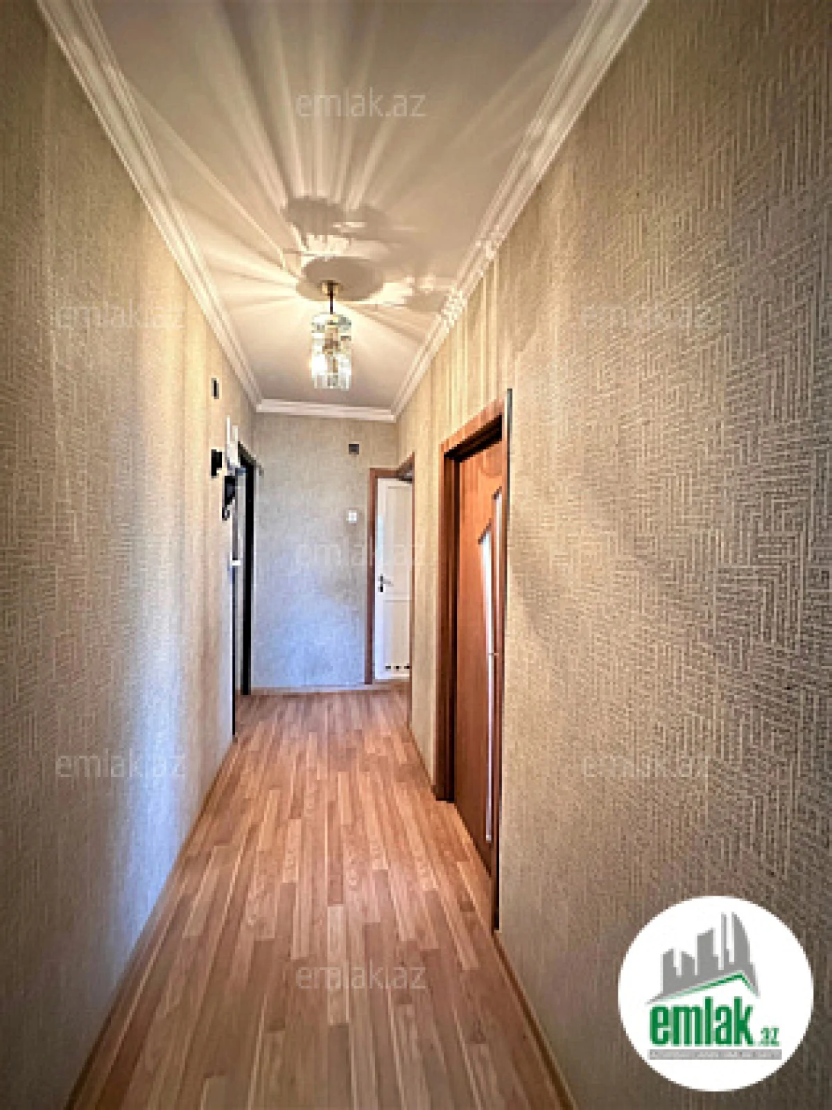 Satılır 2 otaqlı köhnə tikili 50 m²
