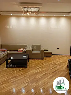 Satılır 2 otaqlı köhnə tikili 80 m²