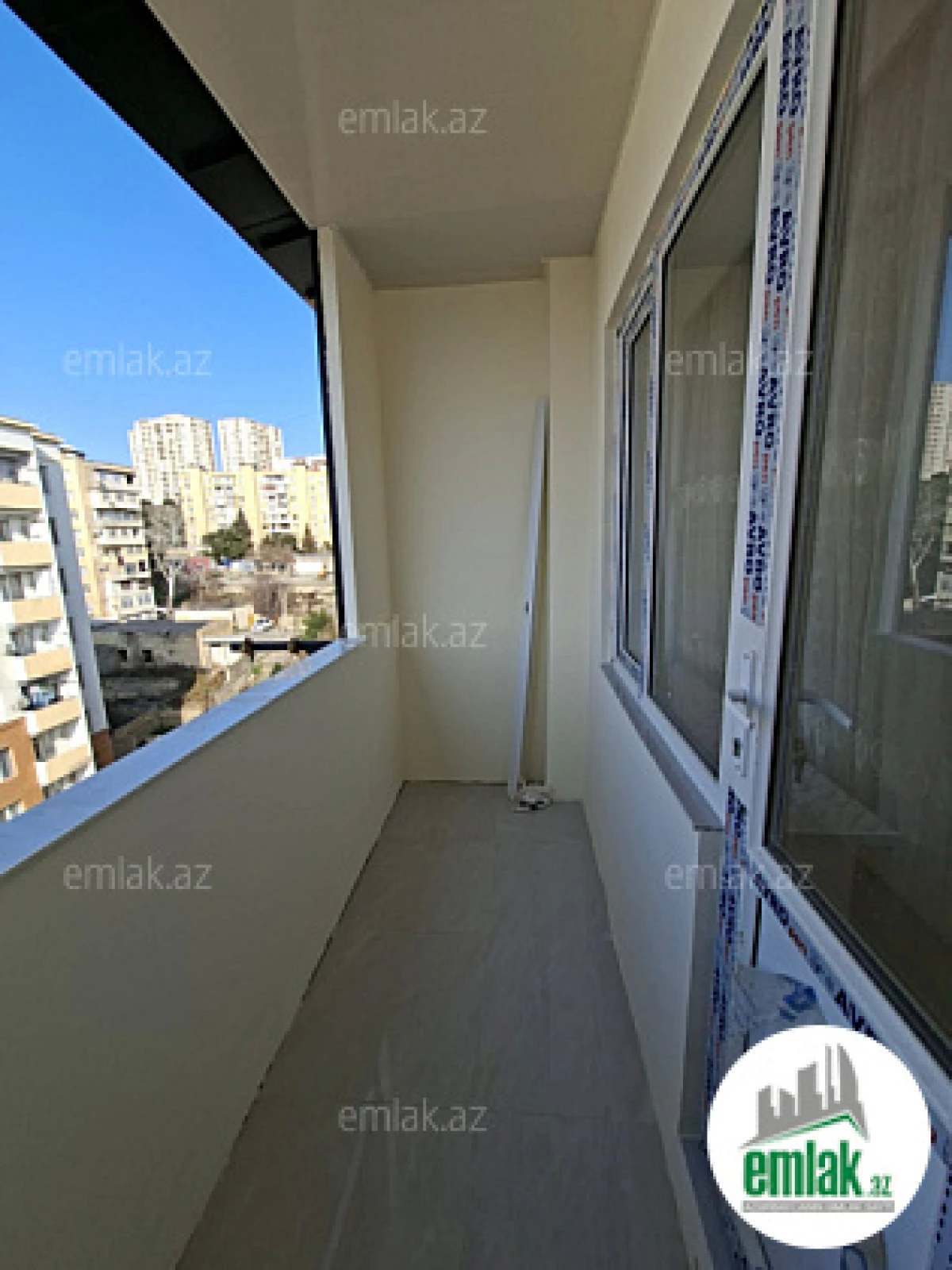Satılır 2 otaqlı köhnə tikili 65 m²