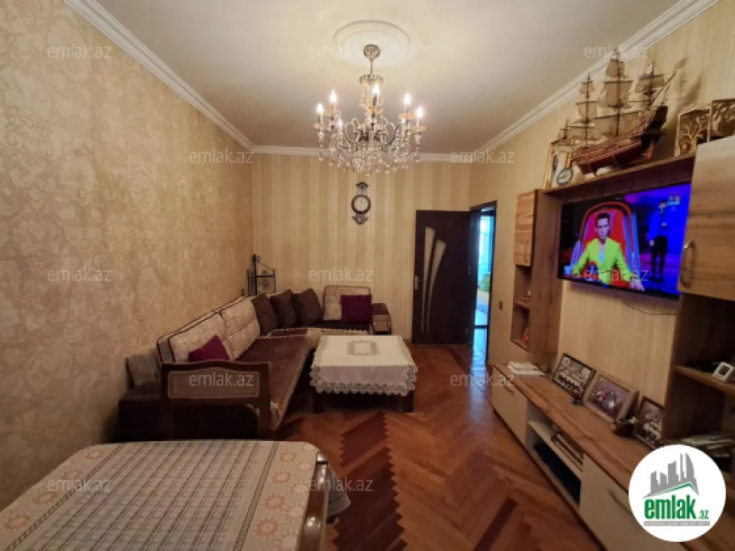 Satılır 3 otaqlı köhnə tikili 85 m²