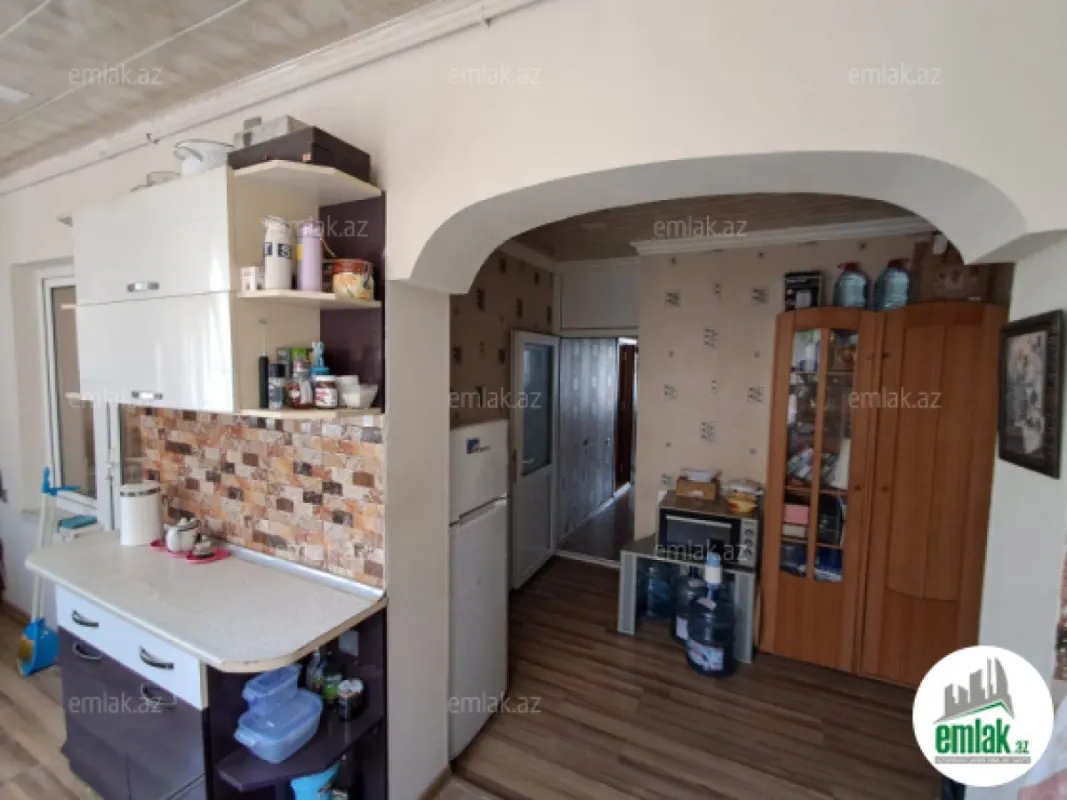 Satılır 3 otaqlı köhnə tikili 85 m²