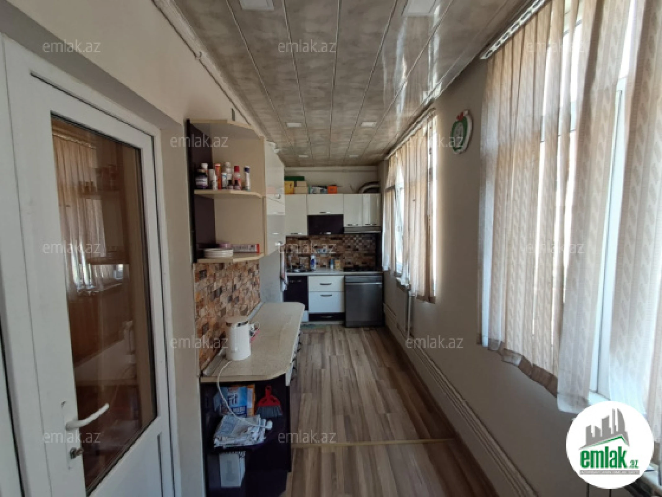 Satılır 3 otaqlı köhnə tikili 85 m²