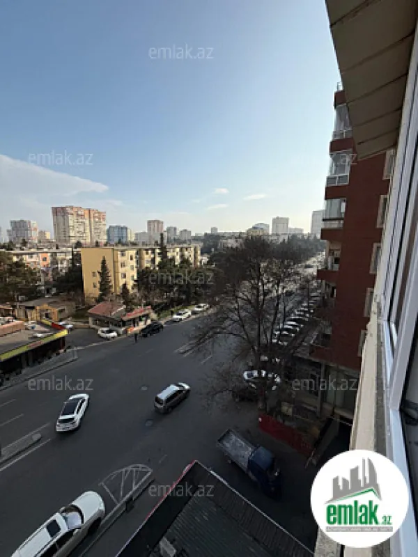 Satılır 3 otaqlı köhnə tikili 70 m²
