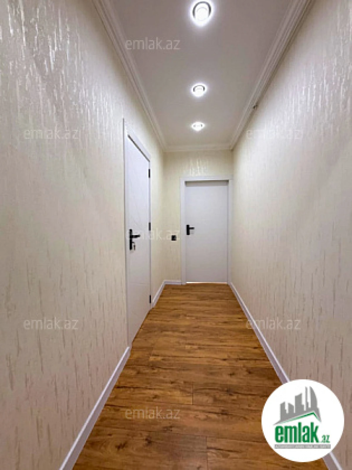 Satılır 3 otaqlı köhnə tikili 70 m²