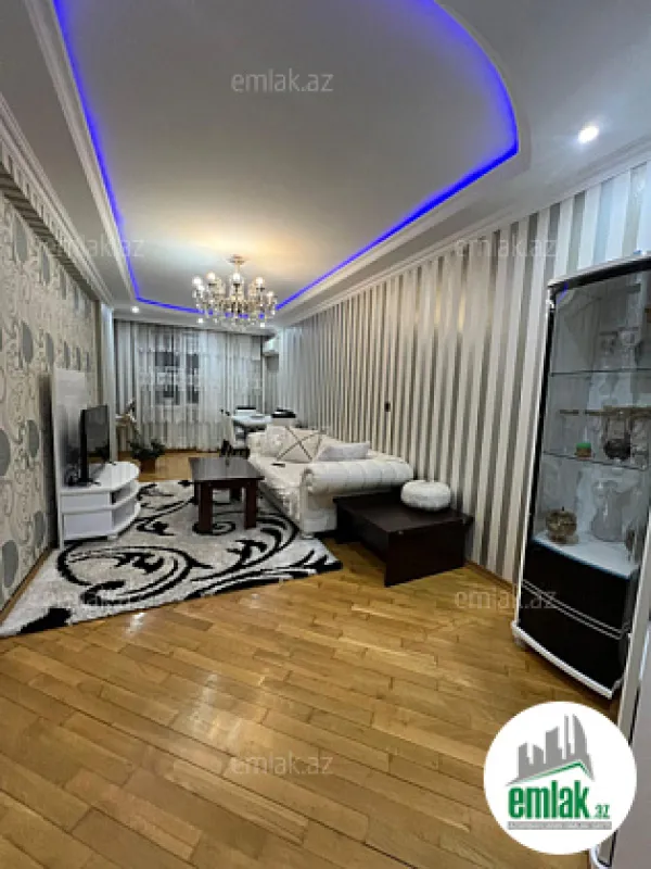 Satılır 3 otaqlı yeni tikili 115 m²