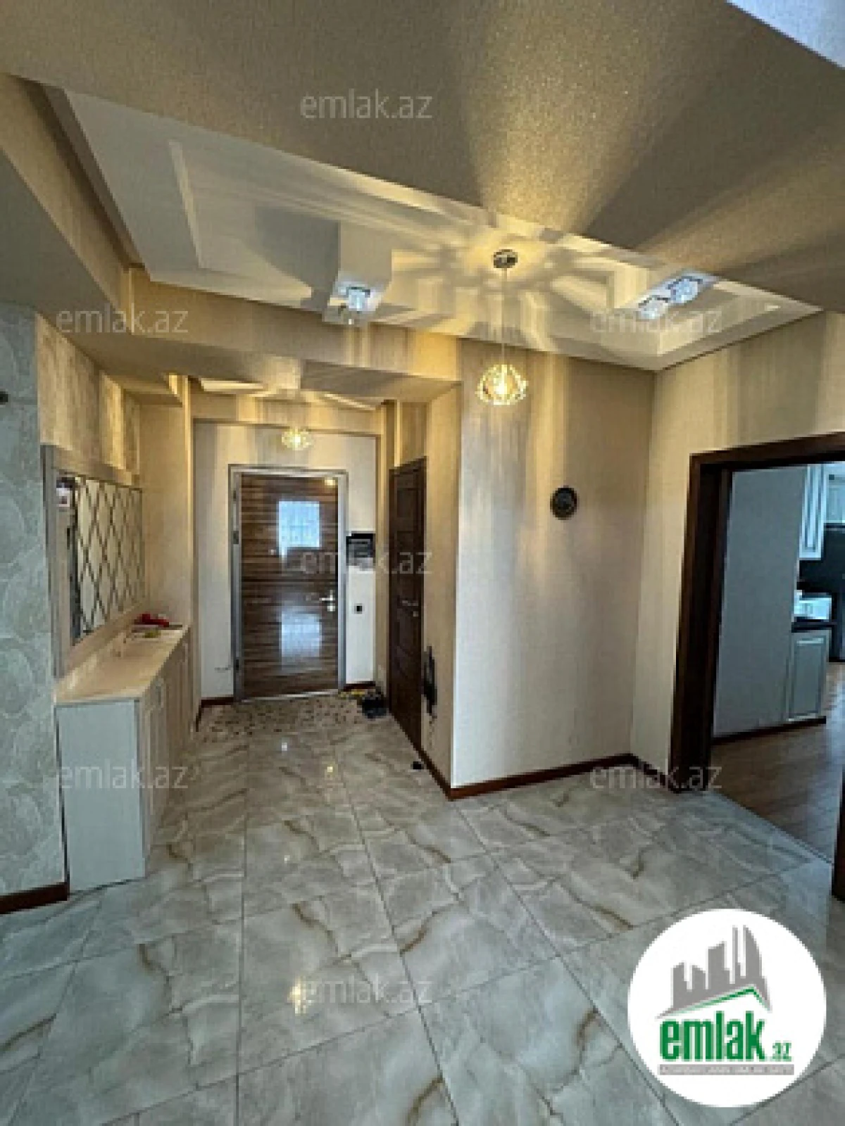 Satılır 4 otaqlı yeni tikili 150 m²