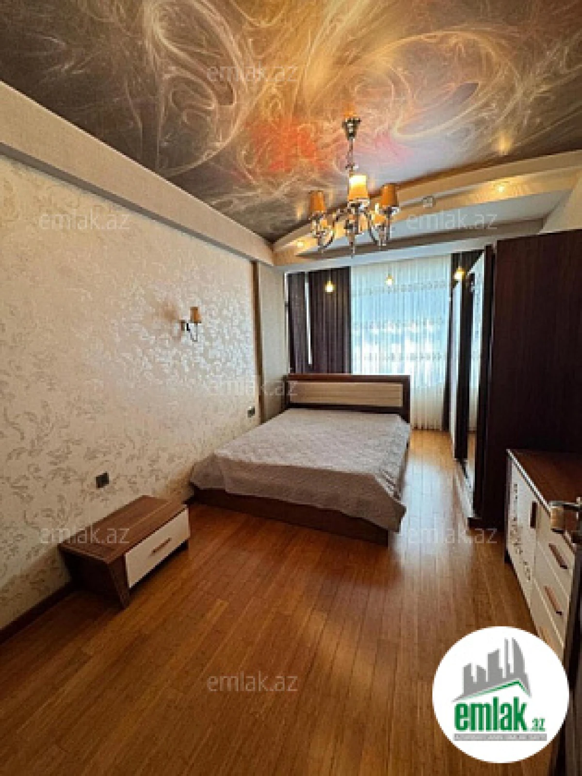 Satılır 4 otaqlı yeni tikili 150 m²