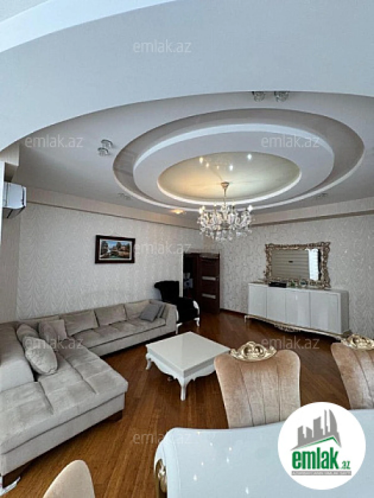 Satılır 4 otaqlı yeni tikili 150 m²