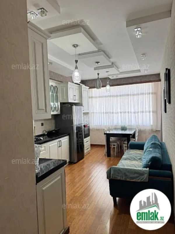 Satılır 4 otaqlı yeni tikili 150 m²