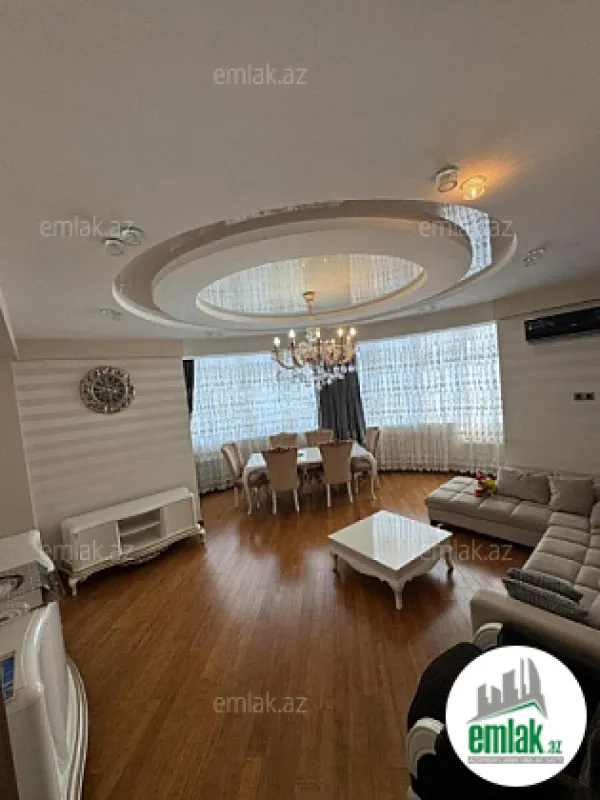 Satılır 4 otaqlı yeni tikili 150 m²