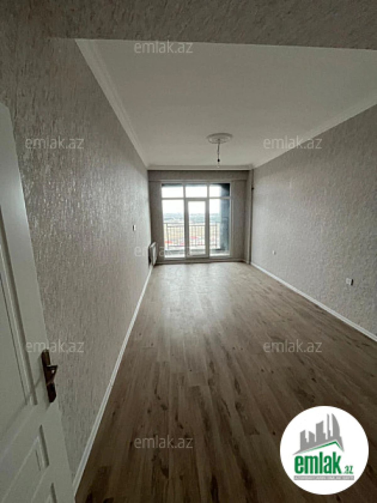 Satılır 2 otaqlı yeni tikili 74 m²