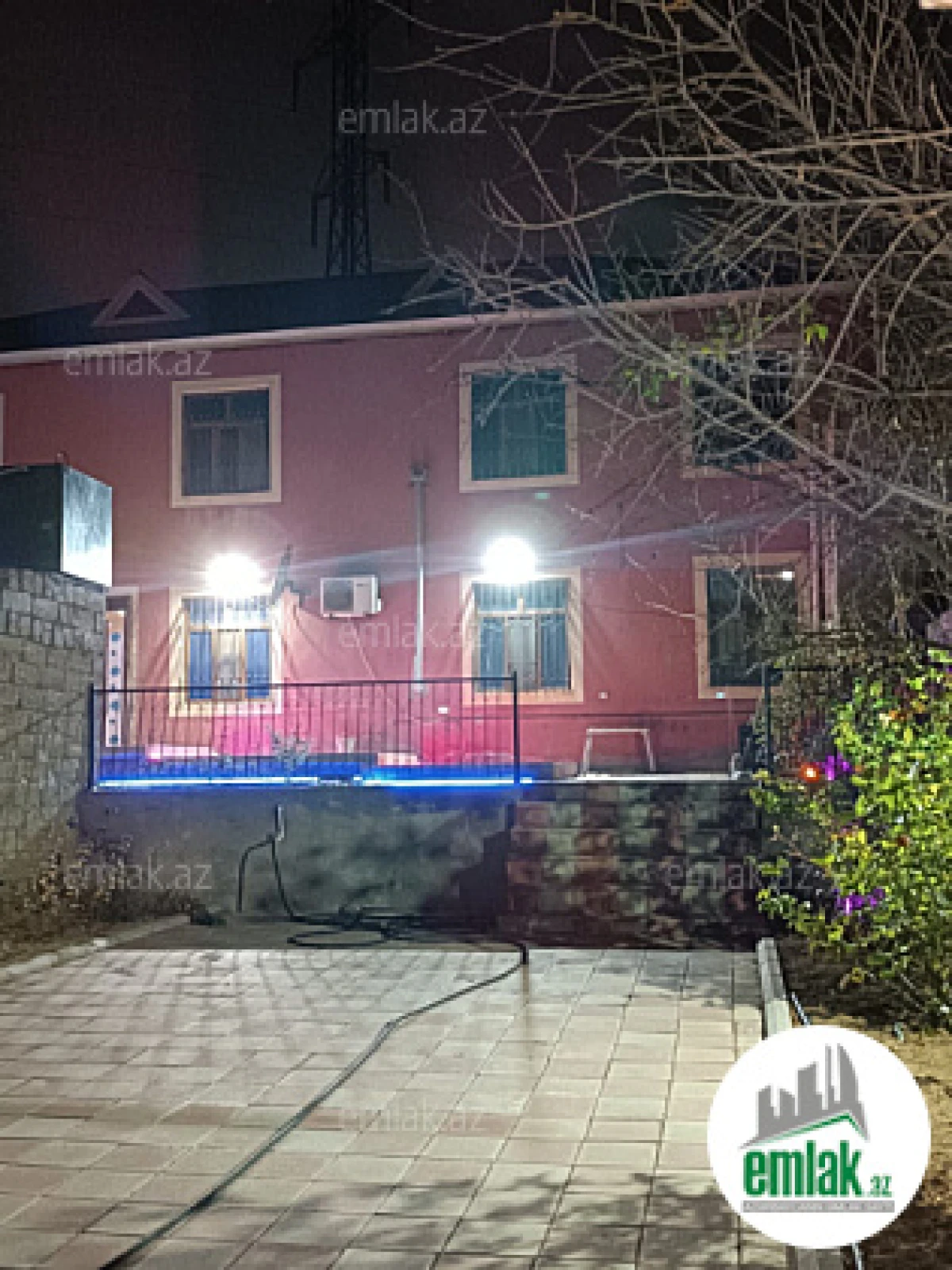 Satılır 8 otaqlı yeni tikili 395 m²