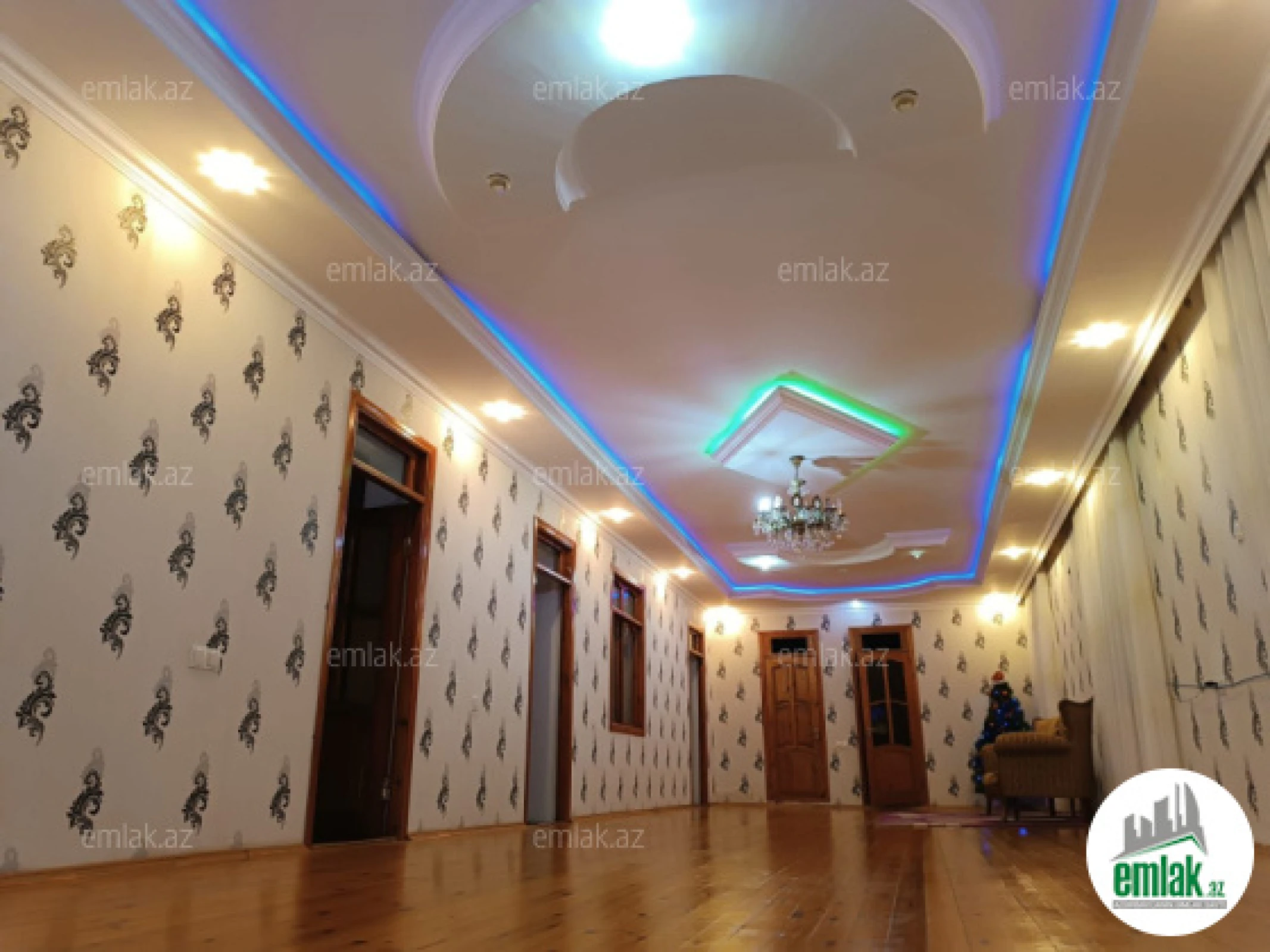 Satılır 8 otaqlı yeni tikili 395 m²