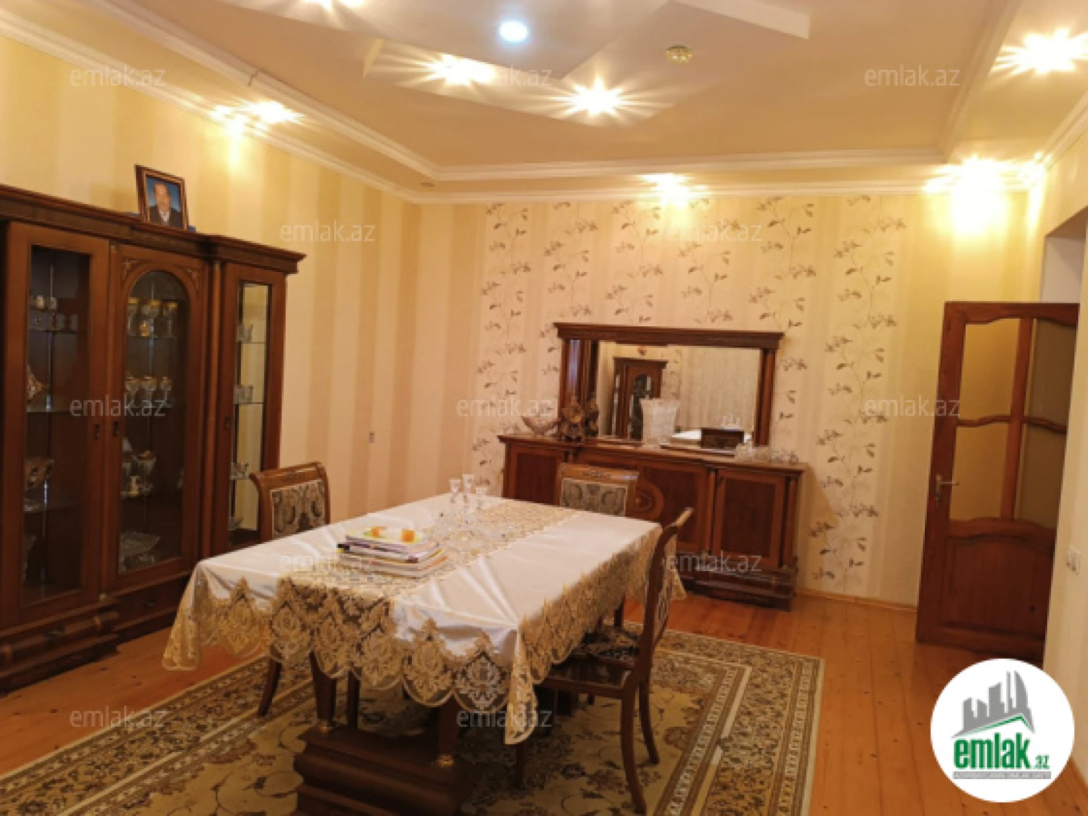 Satılır 8 otaqlı yeni tikili 395 m²