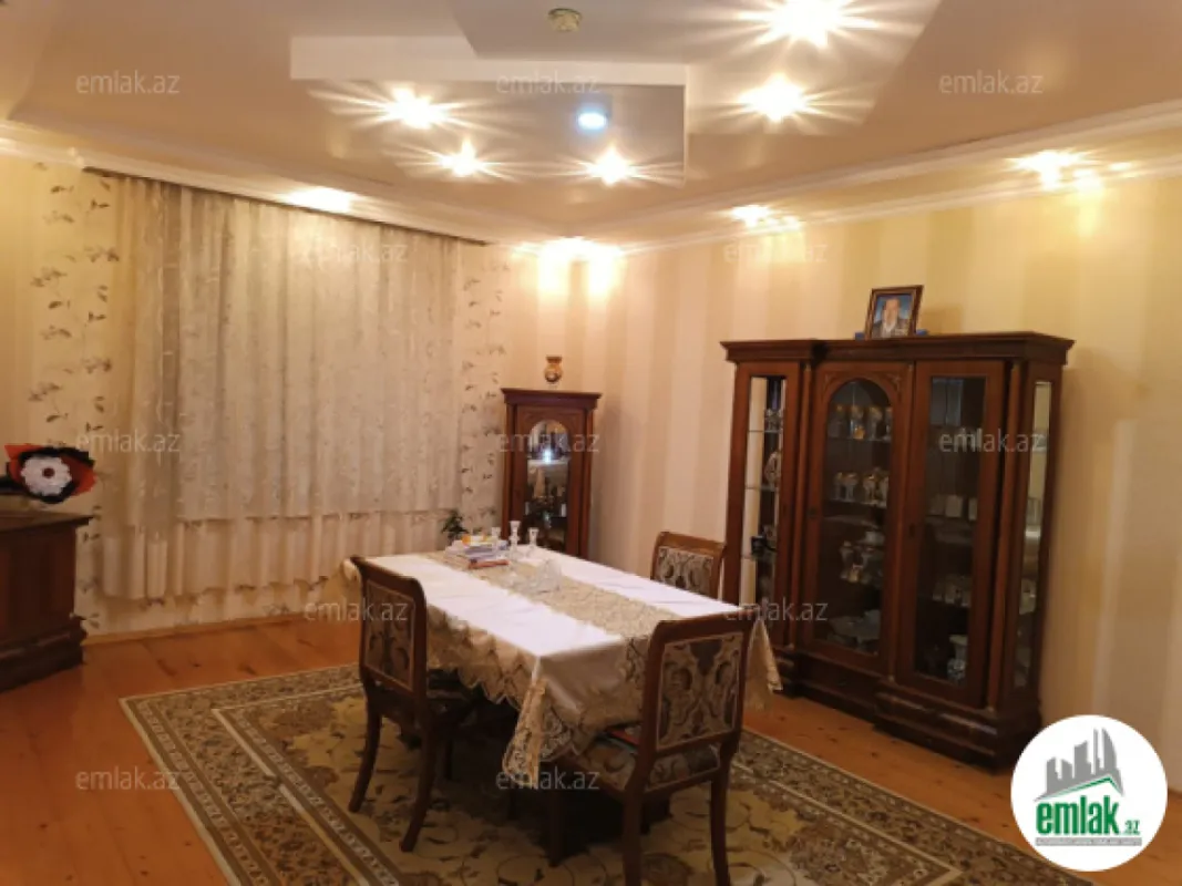 Satılır 8 otaqlı yeni tikili 395 m²