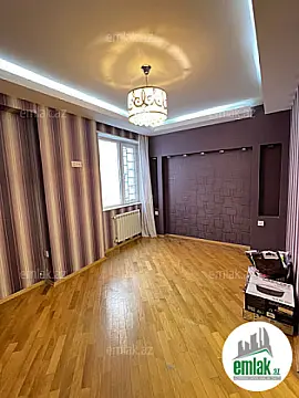 Satılır 3 otaqlı yeni tikili 90 m²