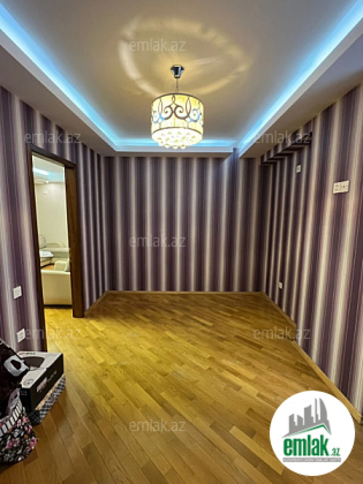 Satılır 3 otaqlı yeni tikili 90 m²