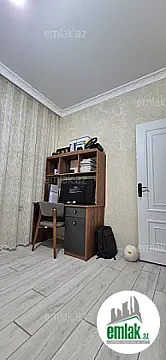 Satılır 4 otaqlı mənzil 120 m²