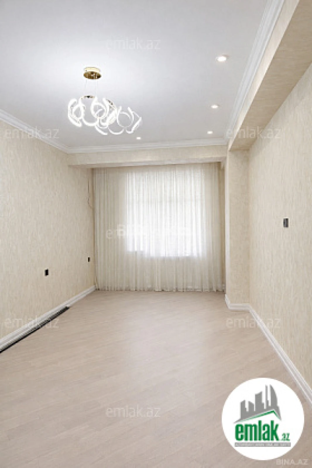 Satılır 3 otaqlı yeni tikili 138 m²
