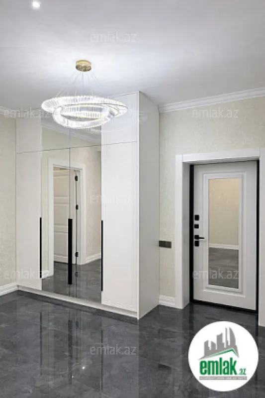 Satılır 3 otaqlı yeni tikili 138 m²