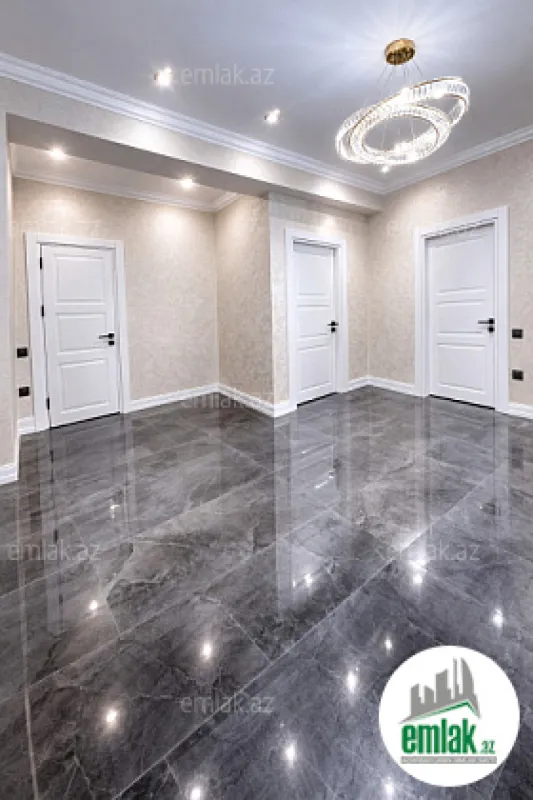 Satılır 3 otaqlı yeni tikili 138 m²