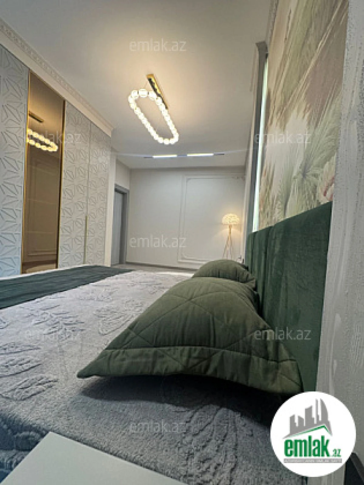 Satılır 3 otaqlı yeni tikili 90 m²