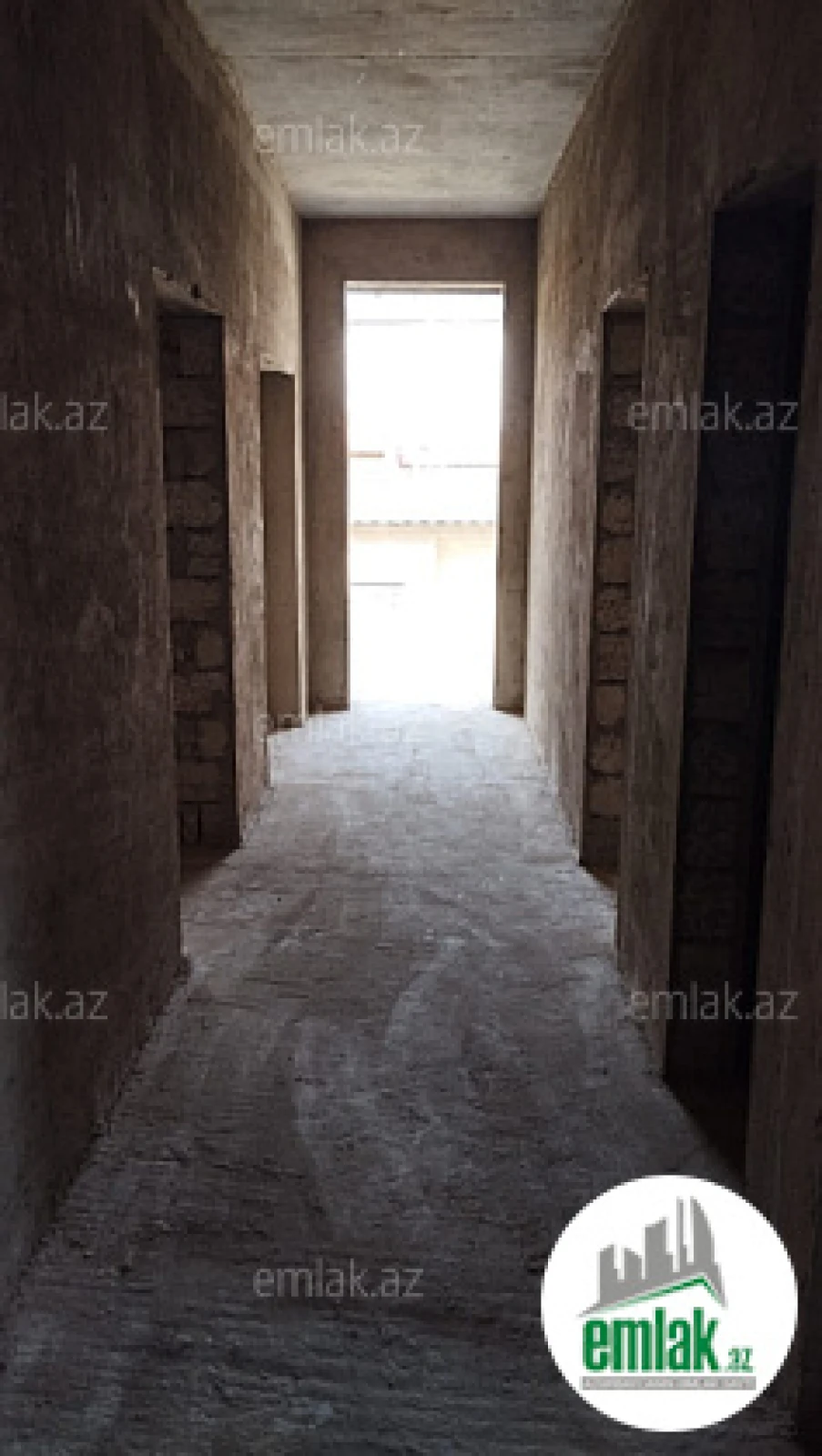 Satılır 5 otaqlı həyət evi 220 m²