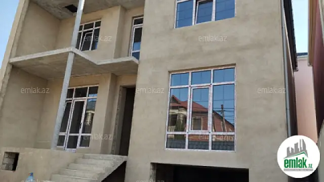 Satılır 5 otaqlı həyət evi 220 m²