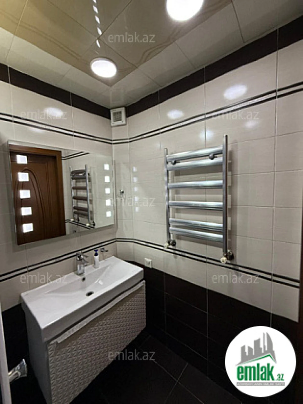 Satılır 3 otaqlı yeni tikili 90 m²