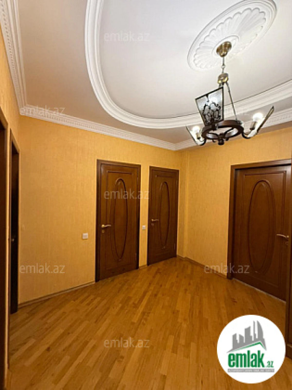 Satılır 3 otaqlı yeni tikili 90 m²