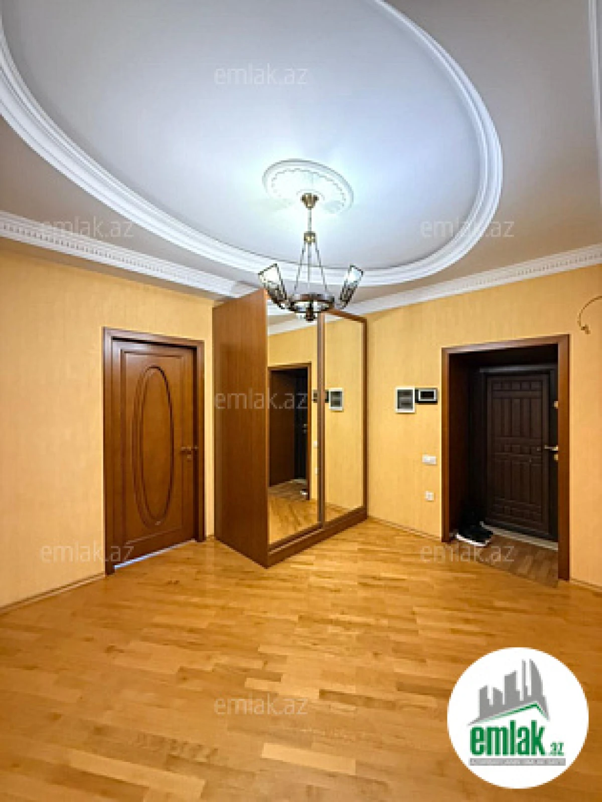 Satılır 3 otaqlı yeni tikili 90 m²