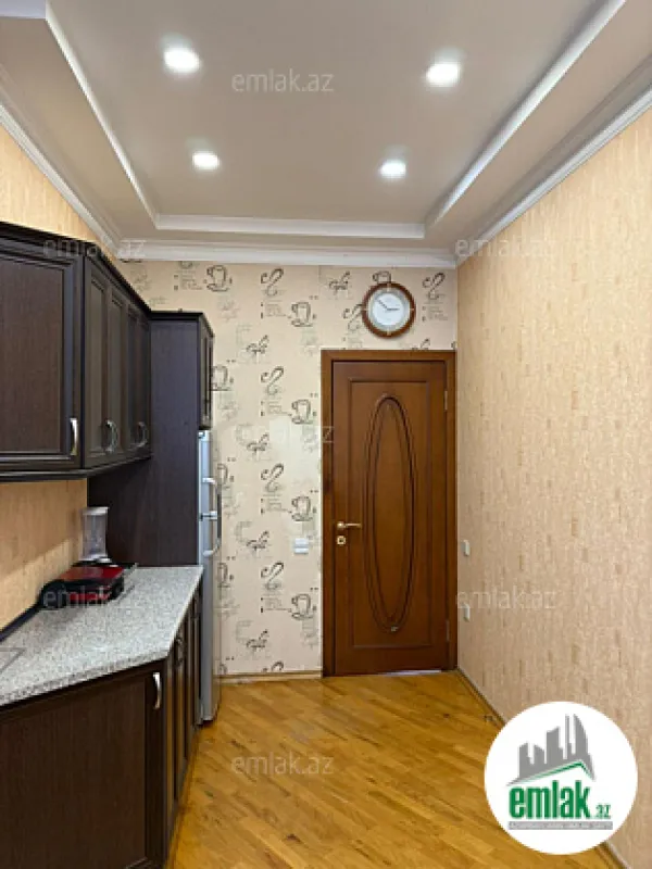 Satılır 3 otaqlı yeni tikili 90 m²