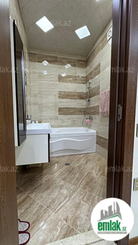 Satılır 3 otaqlı yeni tikili 119 m²