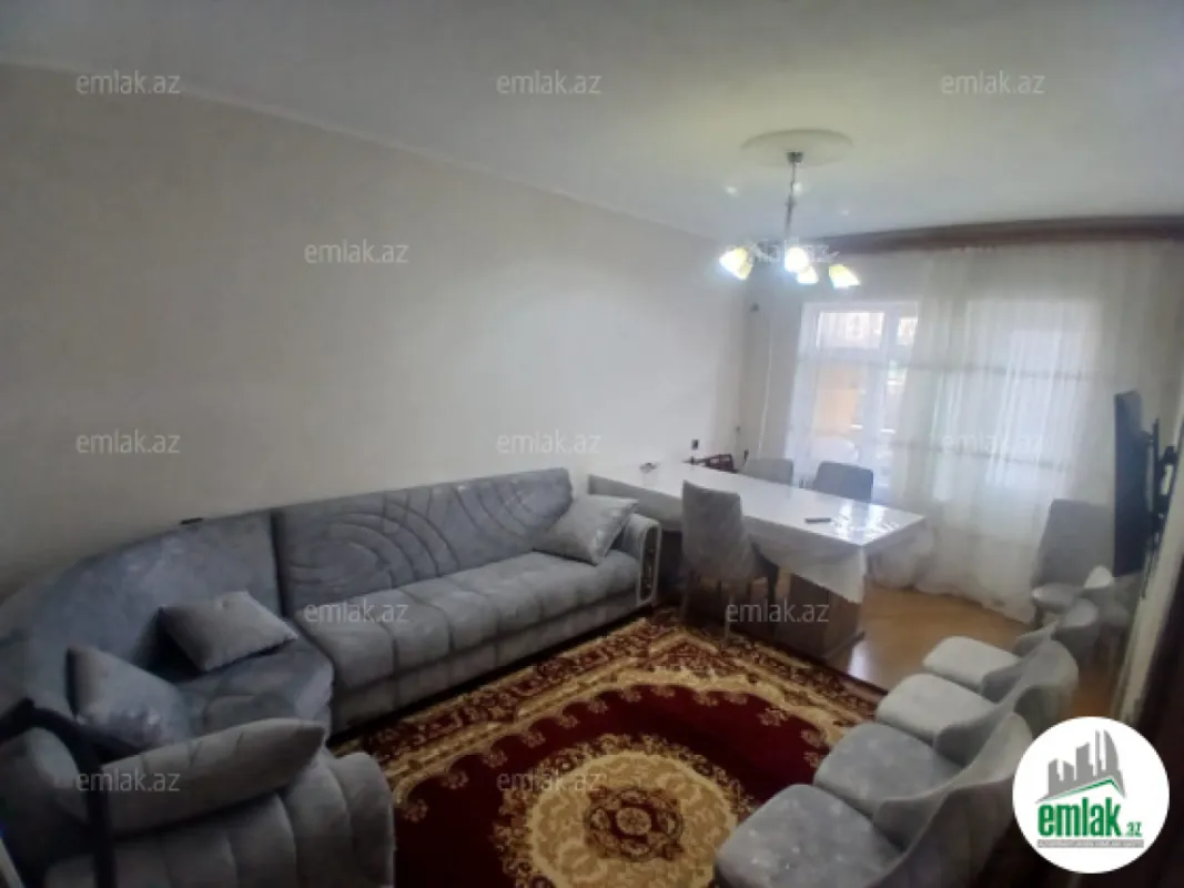 Satılır 3 otaqlı köhnə tikili 90 m²