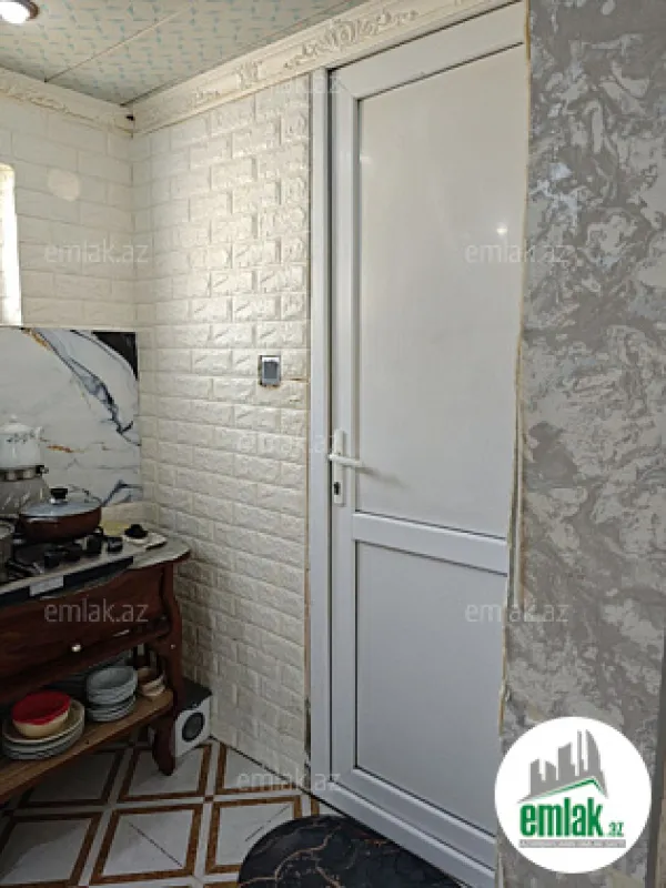 Satılır 5 otaqlı həyət evi 140 m²