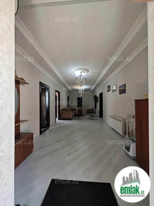 Satılır 5 otaqlı həyət evi 140 m²