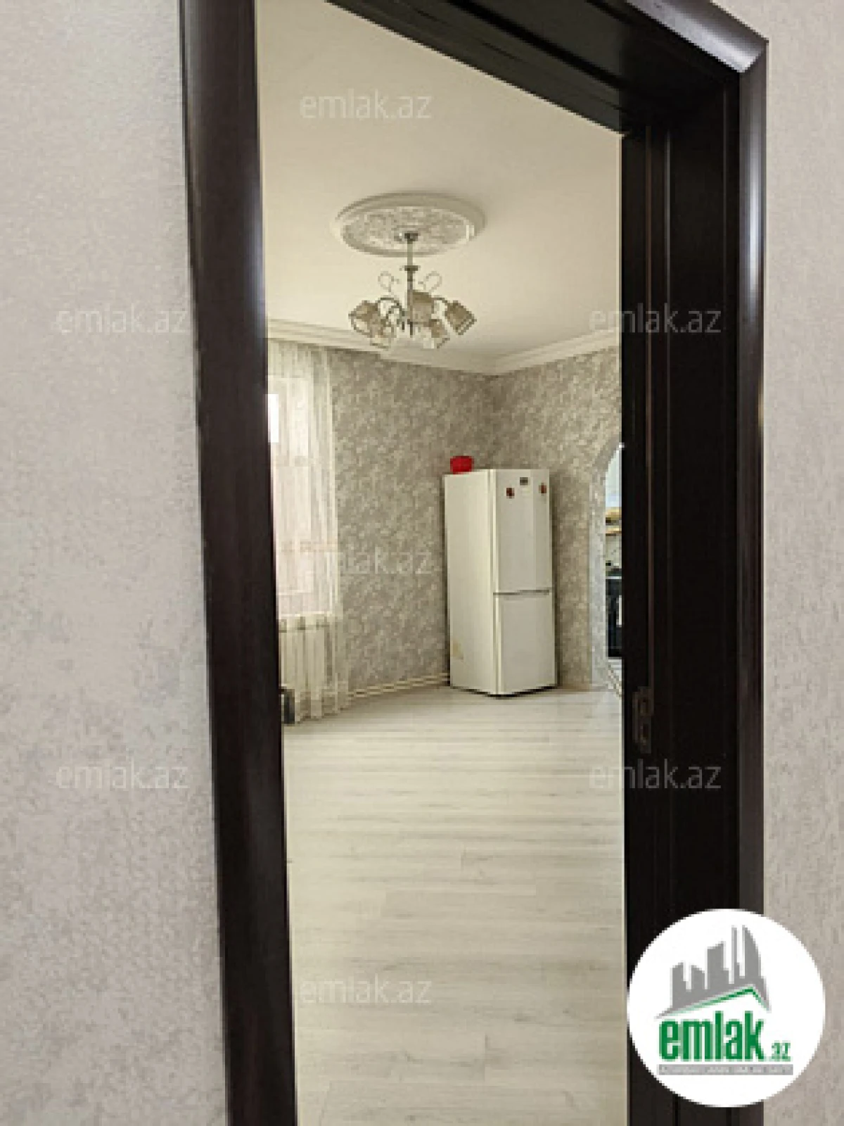 Satılır 5 otaqlı həyət evi 140 m²