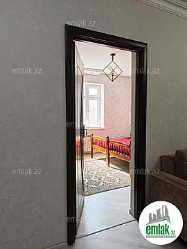 Satılır 5 otaqlı həyət evi 140 m²