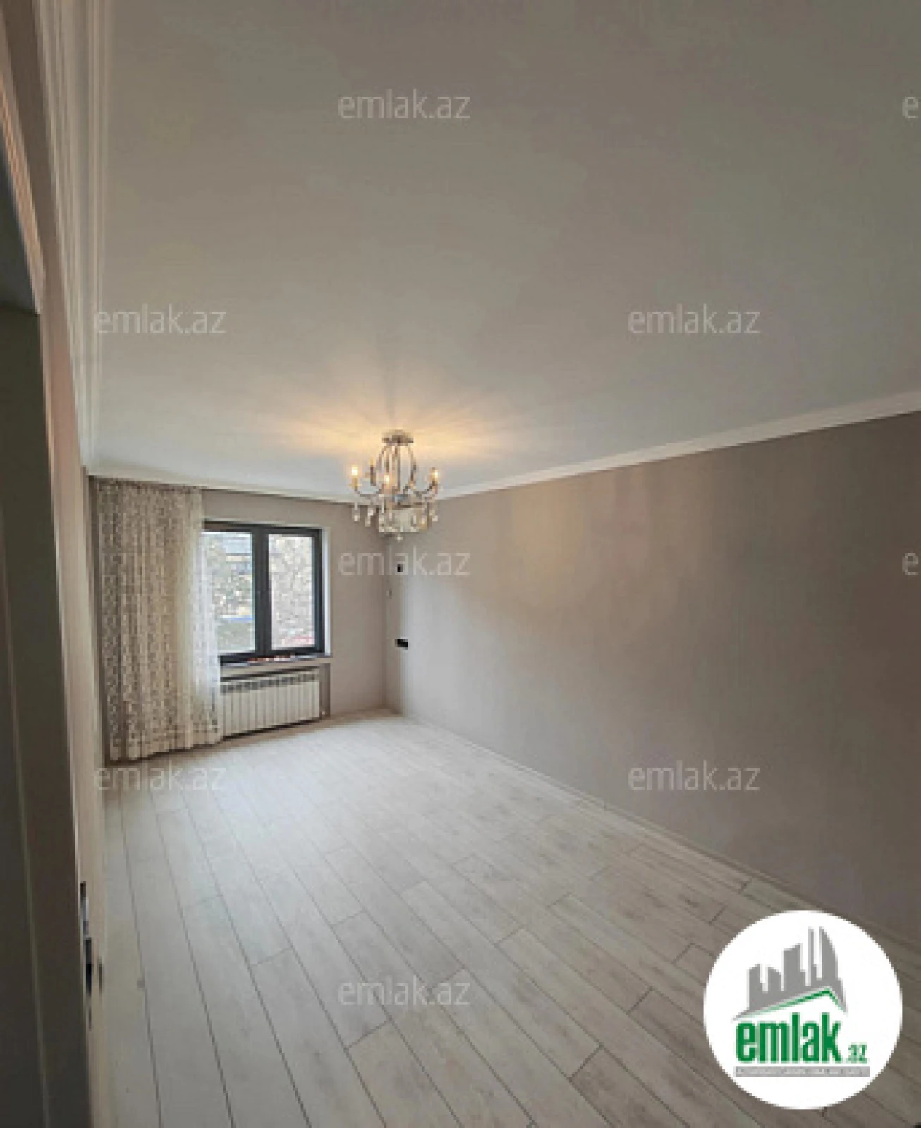 Satılır 3 otaqlı köhnə tikili 80 m²