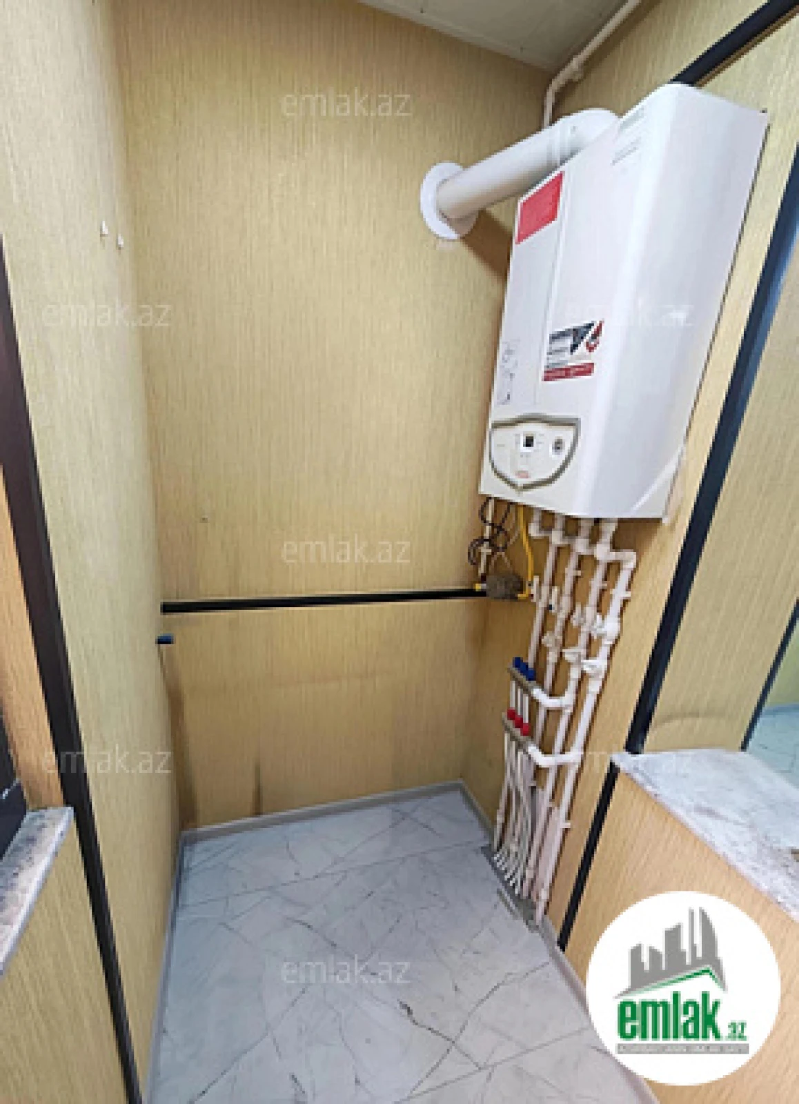 Satılır 3 otaqlı köhnə tikili 80 m²