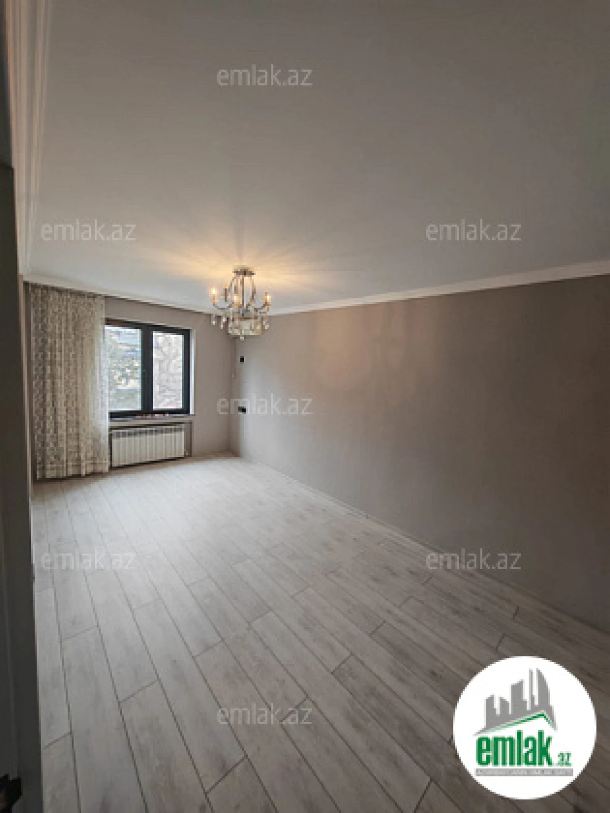 Satılır 3 otaqlı köhnə tikili 80 m²