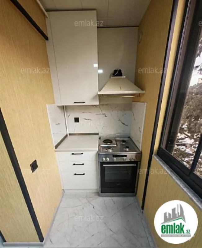 Satılır 3 otaqlı köhnə tikili 80 m²