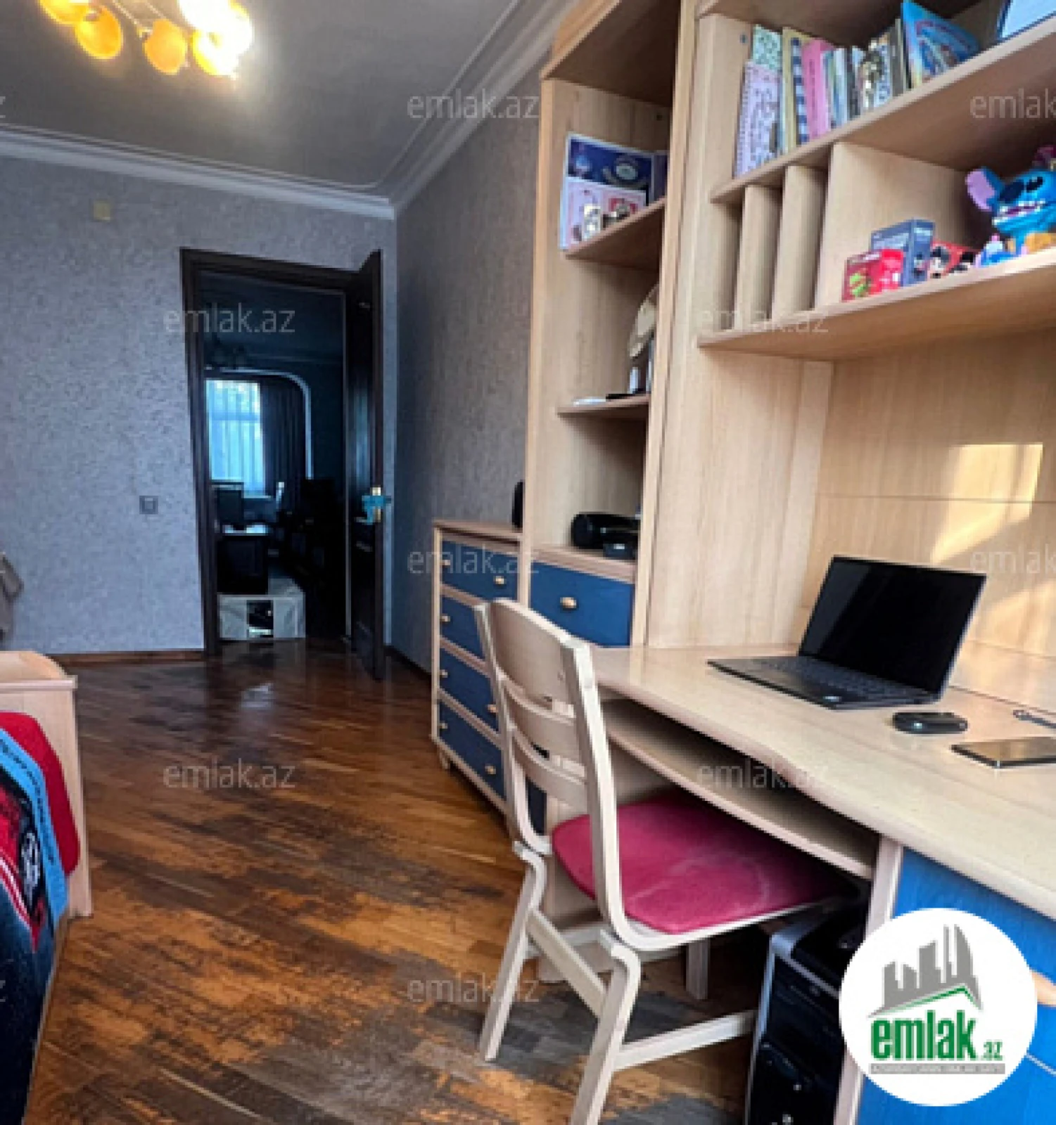 Satılır 3 otaqlı köhnə tikili 80 m²